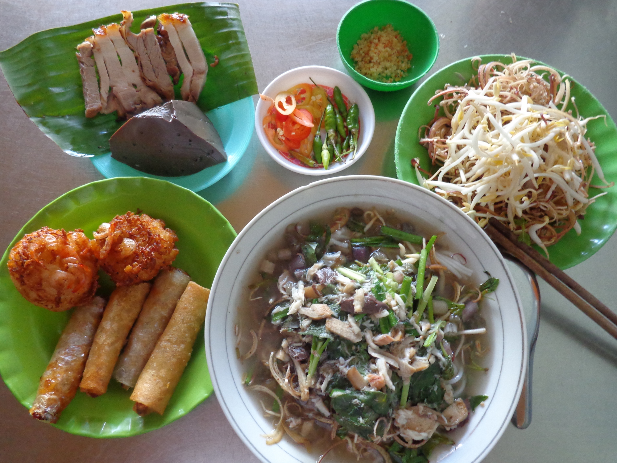 Bún nước lèo Trà Vinh